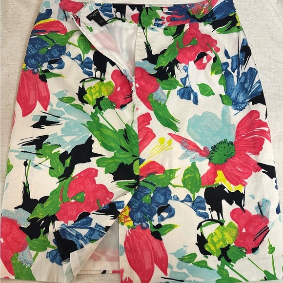 Ann Taylor White and Green Pencil Skirt Knee-Length Resort Wear 🌴🌺 - Picture 9 of 11